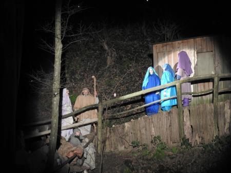 Utrinki iz druge uprizoritve predstave Božična noč, odigrane 5.1.2019 6